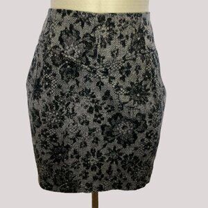 Dynamite Imprinted Lace Pattern Black & Grey Mini Skirt Size 3